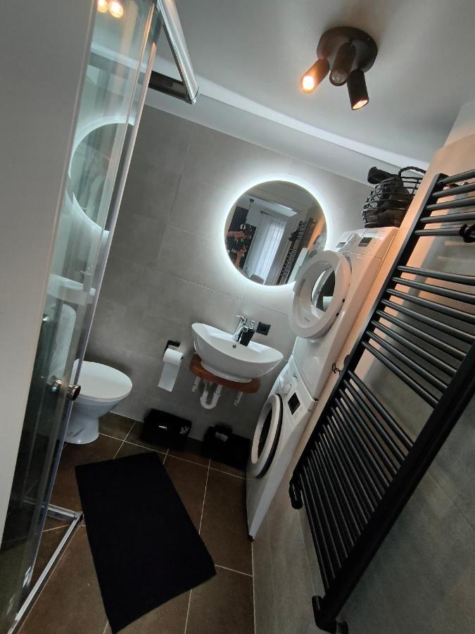 Studio White Bears Akureyri Bagian luar foto